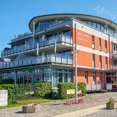 Apartment Haus Putbus - 7 Southwest Altefähr